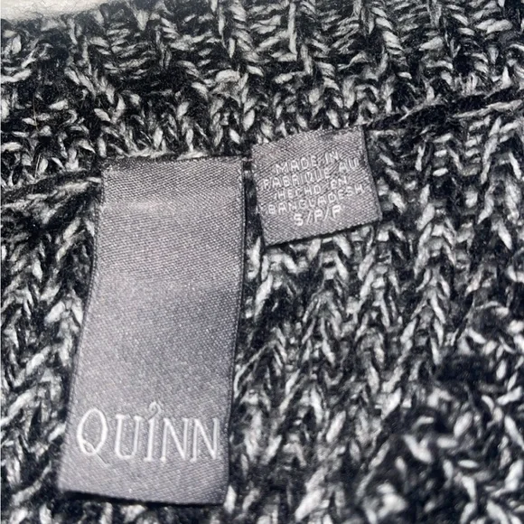 Quinn Chunky Knitted Black & White Poncho - Picture 7 of 8